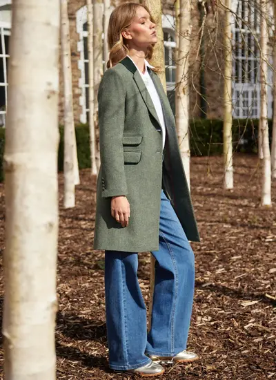 Salpensa Tweed Coat Mid-Length Coat in Green Herringbone 